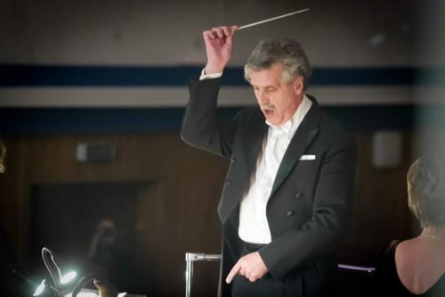 WOŚP 2013: Przejmij pałeczkę dyrygenta i pokieruj orkiestrą Filharmonii Sudeckiej w Wałbrzychu!