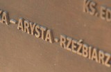 Pomnik Piłsudskiego z błędem