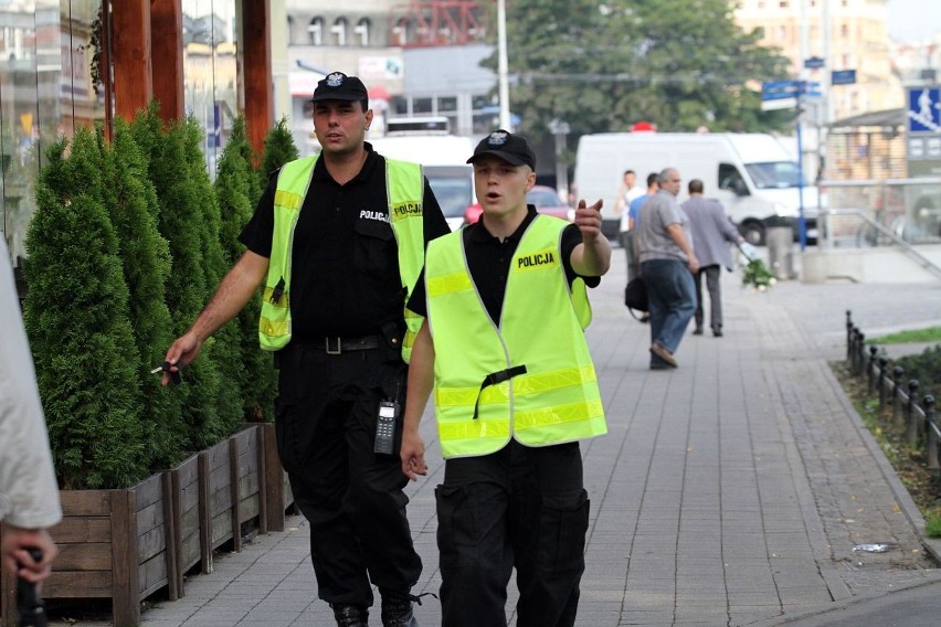 Wrocław: Bomba na Rondzie Reagana - akcja saperów i policji