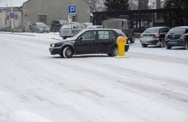 We wtorek rano większość dróg w Przemyślu była biała i bardzo śliska. Kierowcy musieli zachować szczególną ostrożność.

