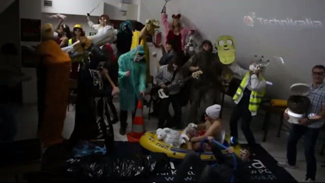 Harlem Shake zalewa sieć. Za nami już flash mob studentów ...