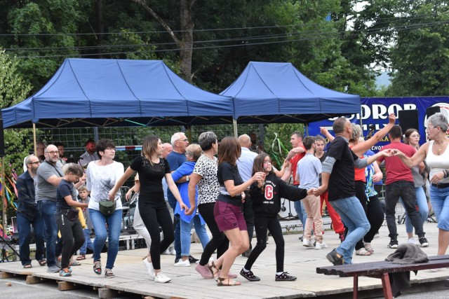 Serencza zagrała na zakończenie pikniku w Bielance i porwała publiczność do tańca