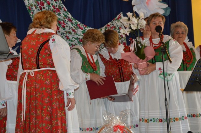 85-lecie Koła Gospodyń Wiejskich i 20-lecie Zespołu Śpiewaczego "Kaliny" z Ralewic-Rzeczycy