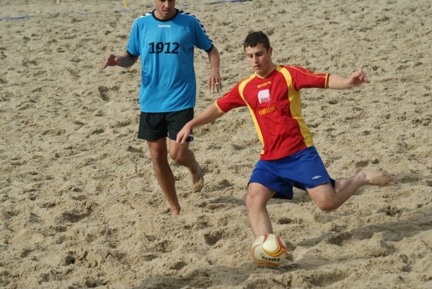 Piłka nożna plażowa. Eliminacje do Pucharu Polski odbyły się na plaży w Sztutowie