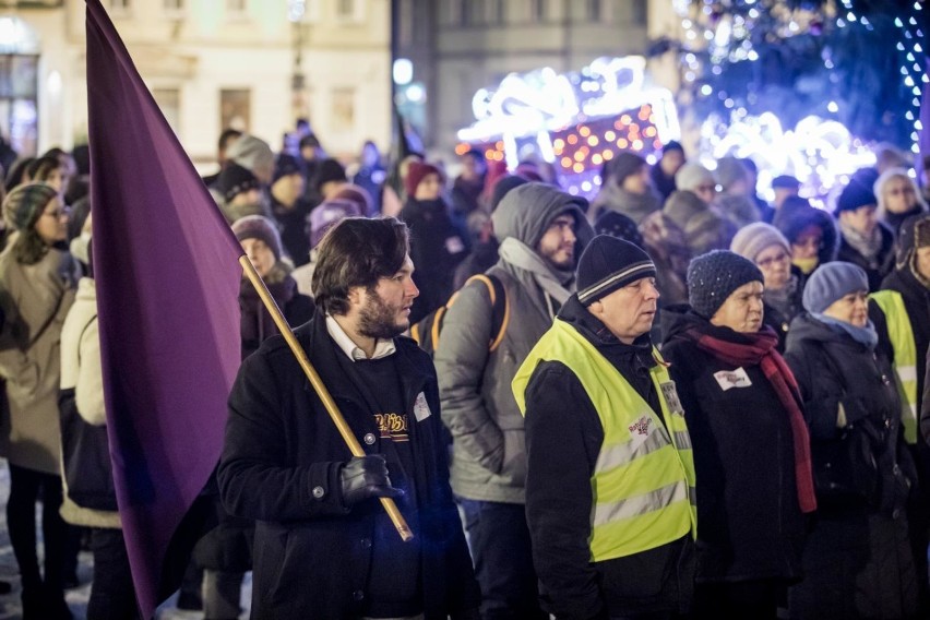 "Prawo wyboru, nie prawo terroru", "Martwa dziecka nie...