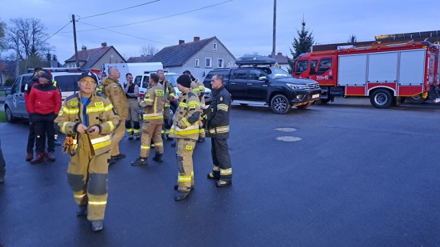 Poszukiwania zaginionej 11-latki w powiecie karkonoskim. Dziewczynki przez całą noc szukali strażacy, policjanci i goprowcy