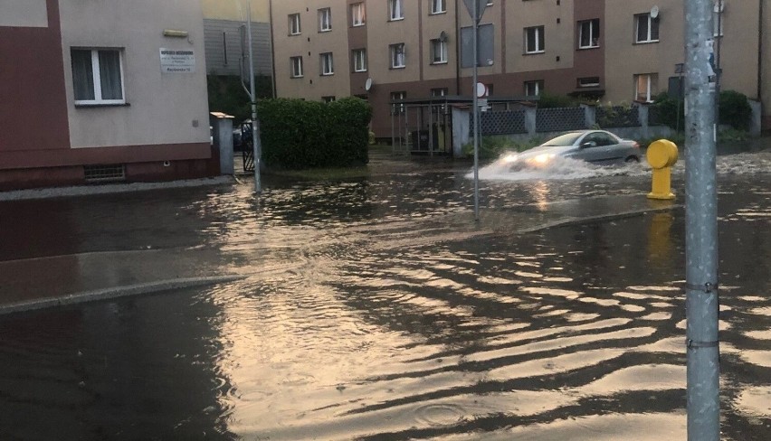 Rybnik zalany po nawałnicy, która przeszła nad miastem....