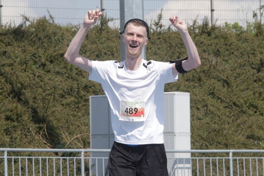Maraton 2019 w Lublinie. Twarze biegaczy 200 m przed metą. Niezwykłe zdjęcia!