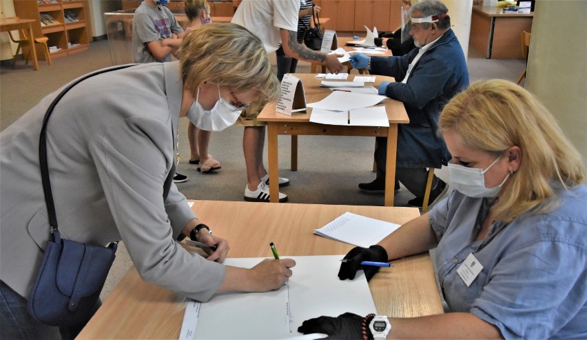Wybory prezydenckie 2020. Mieszkańcy zachodniej Małopolski ochoczo ruszyli do urn