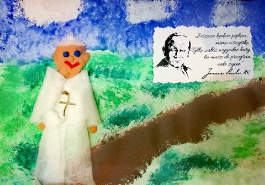 Kwileń. Uczniowie Szkoły Podstawowej z okazji 100. rocznicy urodzin Jana Pawła II przygotowali prace plastyczne i lapbooki