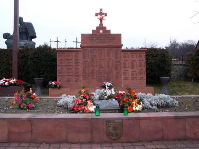 Mauzoleum ofiar pacyfikacji w Michniowie.