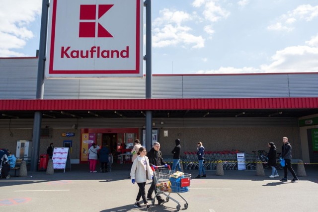 Wybrane sklepy Kaufland będą działać 24 godziny na dobę