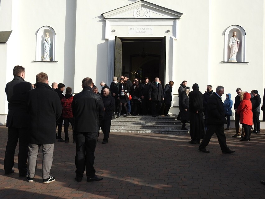 Pogrzeb śp. o. Maksymiliana Adama Świerżewskiego. Tłumy pożegnały tragicznie zmarłego Franciszkanina [zdjęcia]