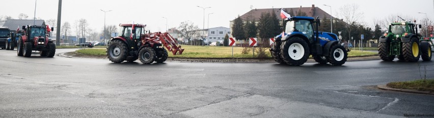 Traktory ponownie na ulicach Turku.   Foto. Mariola...
