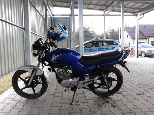 17-latek ukradł motocykl yamaha