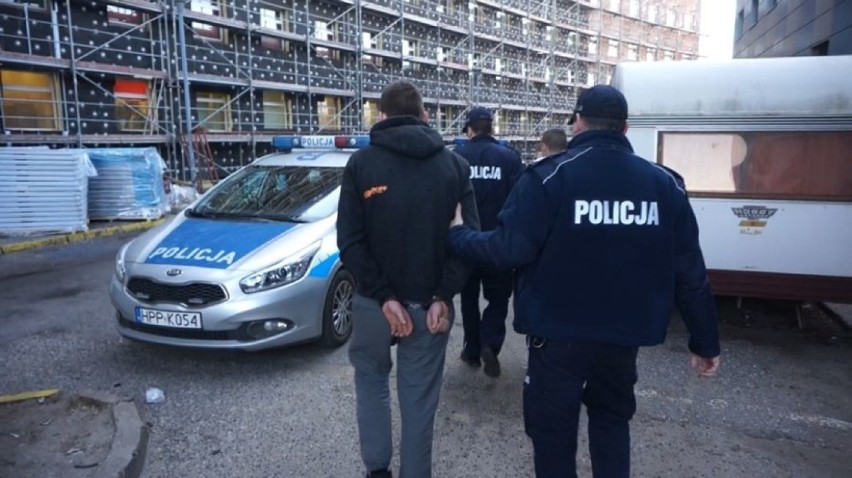 Policjanci z Komisariatu V w Katowicach zatrzymali dwóch...
