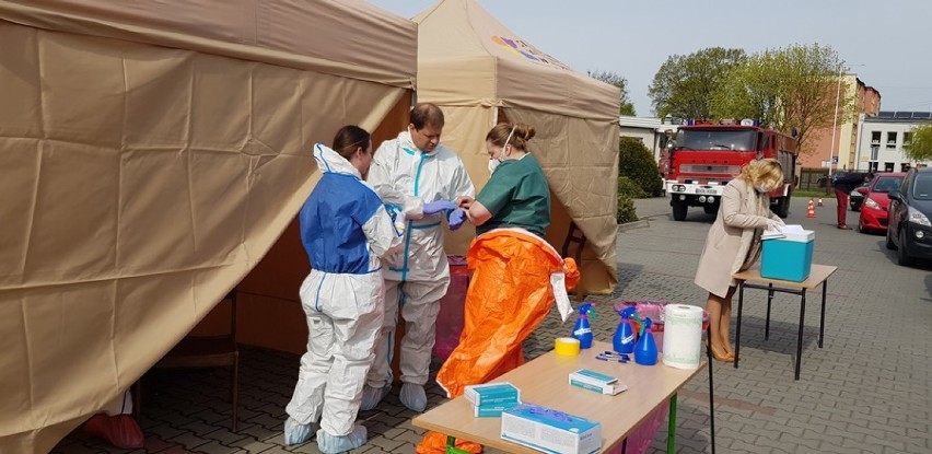 Ujemne wyniki badań u całego badanego personelu medycznego sycowskiego szpitala. Drive thru covid w Sycowie