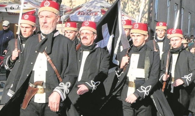 Buscy Żuawi Śmierci  wystąpią podczas pokazów militarnych  Święta Miasta 2016.