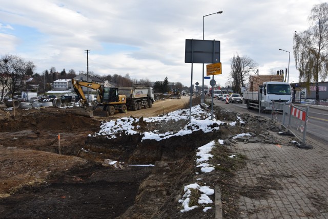 Na razie ruch na ulicy Lwowskiej odbywa się bez większych utrudnień. Zmiana organizacji planowana jest wstępnie na połowę grudnia