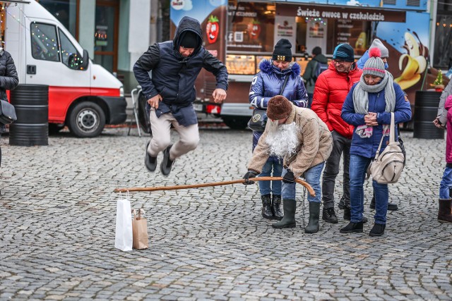 Jarmark Świąteczny w Lesznie 2023. Cztery dni smaków i świąt na Rynku