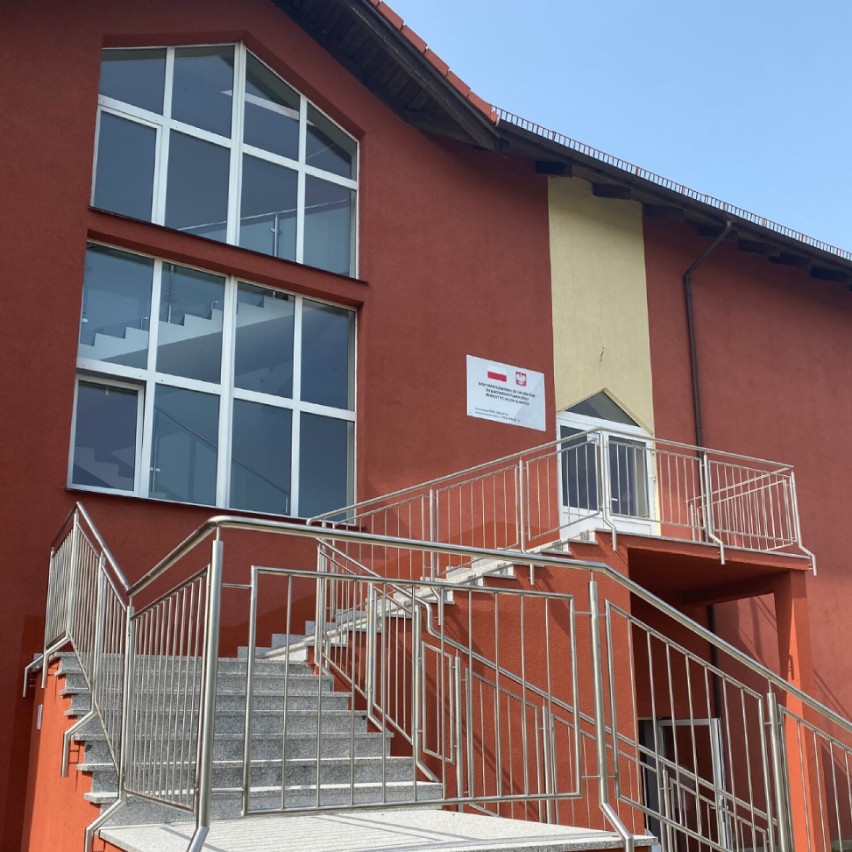 Budynek Szkoły Podstawowej w Somoninie już wykończony - powstały przestronne sale