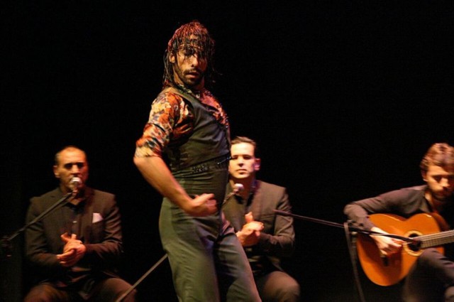 Eduardo Guerrero z Hiszpanii, w „Po_wracaniu” opowiada tańcem flamenco o życiu i najważniejszych sprawach