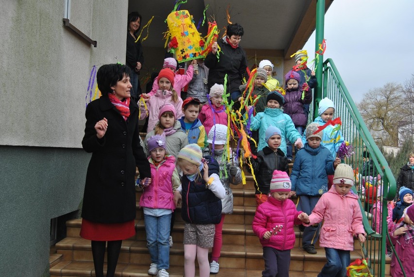 Przedszkole w Rakoniewicach zorganizowało topienie Marzanny