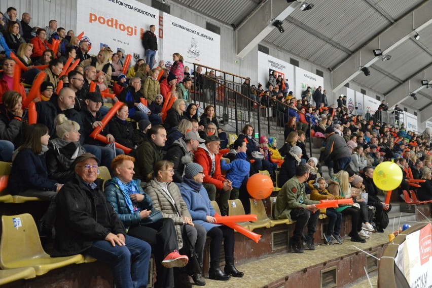 Charytatywny mecz hokejowy w Oświęcimiu. W tym roku (2022)...