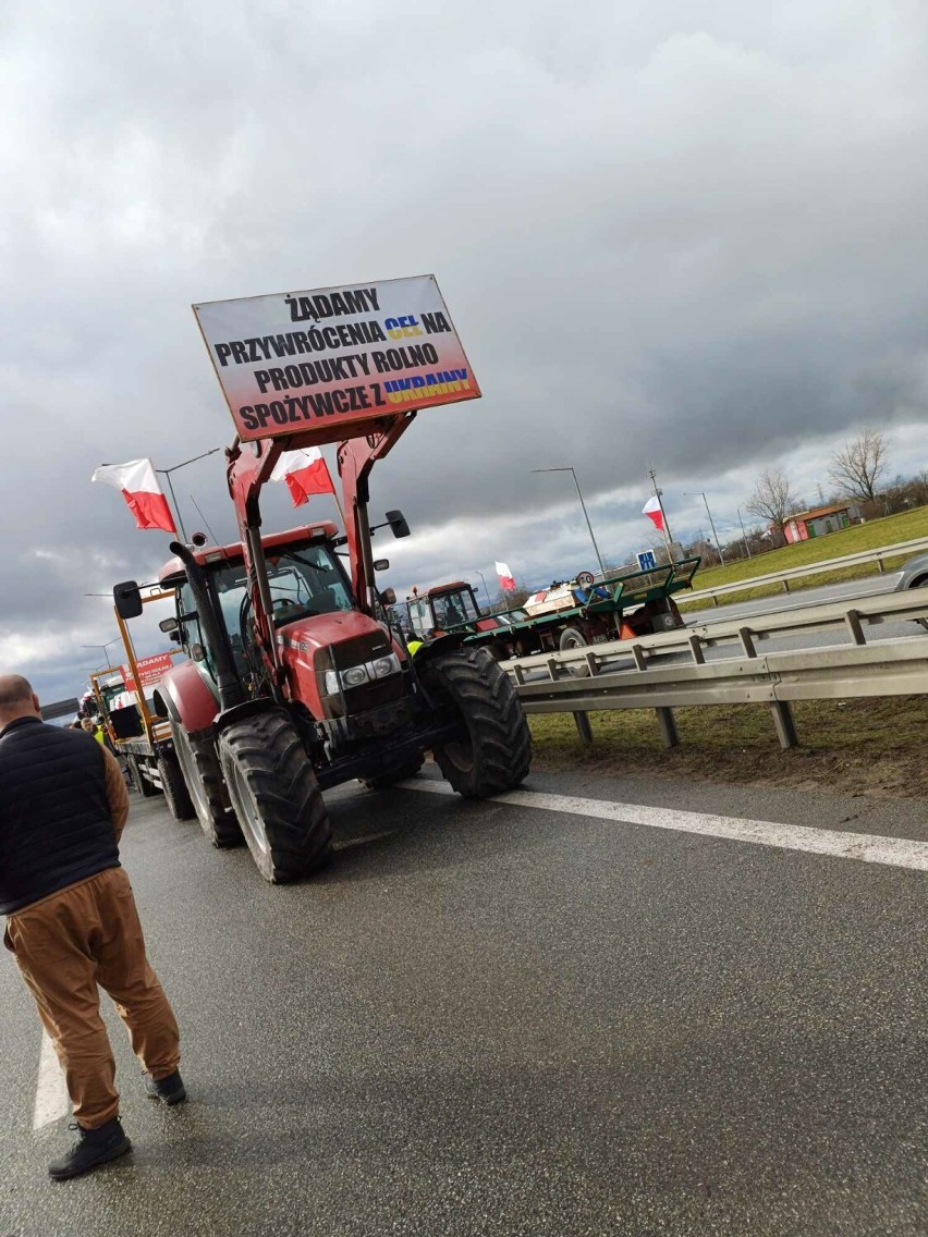 Rolnicy z powiatu grodziskiego znów protestowali w Poznaniu. Dołączyli do nich myśliwi