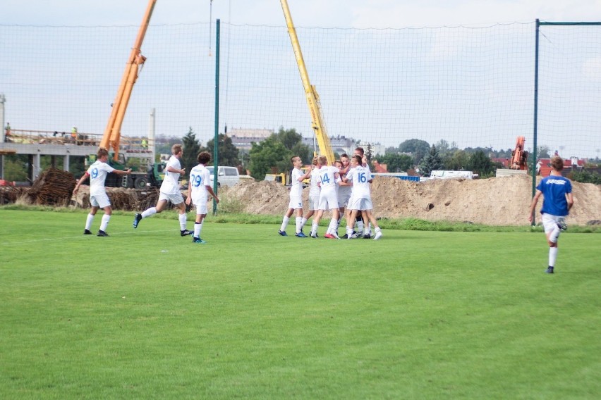 W derbowym spotkaniu FASE zremisowało z Pogonią 1:1.