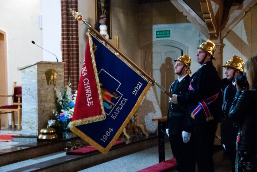 Ochotnicza Straż Pożarna w Kaplicy z nowym sztandarem