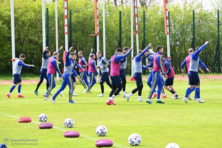 Pierwszy trening Arki Gdynia w Gniewinie |ZDJĘCIA