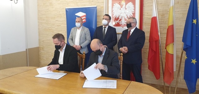Podpisanie umowy na remont DK 94 na odcinku Zederman - Jerzmanowice