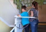 Szkoła w Krygu przyjazna niepełnosprawnym. Zamontowano tam platformę