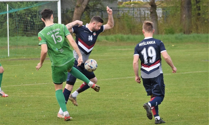 V liga piłkarska w Małopolsce, zachód: KS Chełmek - Wiślanka...