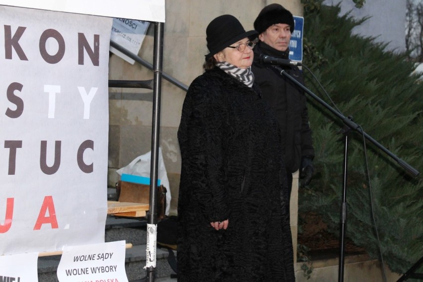 Protest solidarnościowy z "Marszem Tysiąca Tóg" w Puławach....