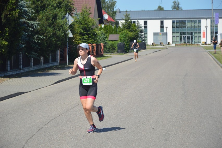 Prawie pół tysiąca zawodników wystartowało w Garmin Iron Triathlon Stężyca 2019 [ZDJĘCIA]