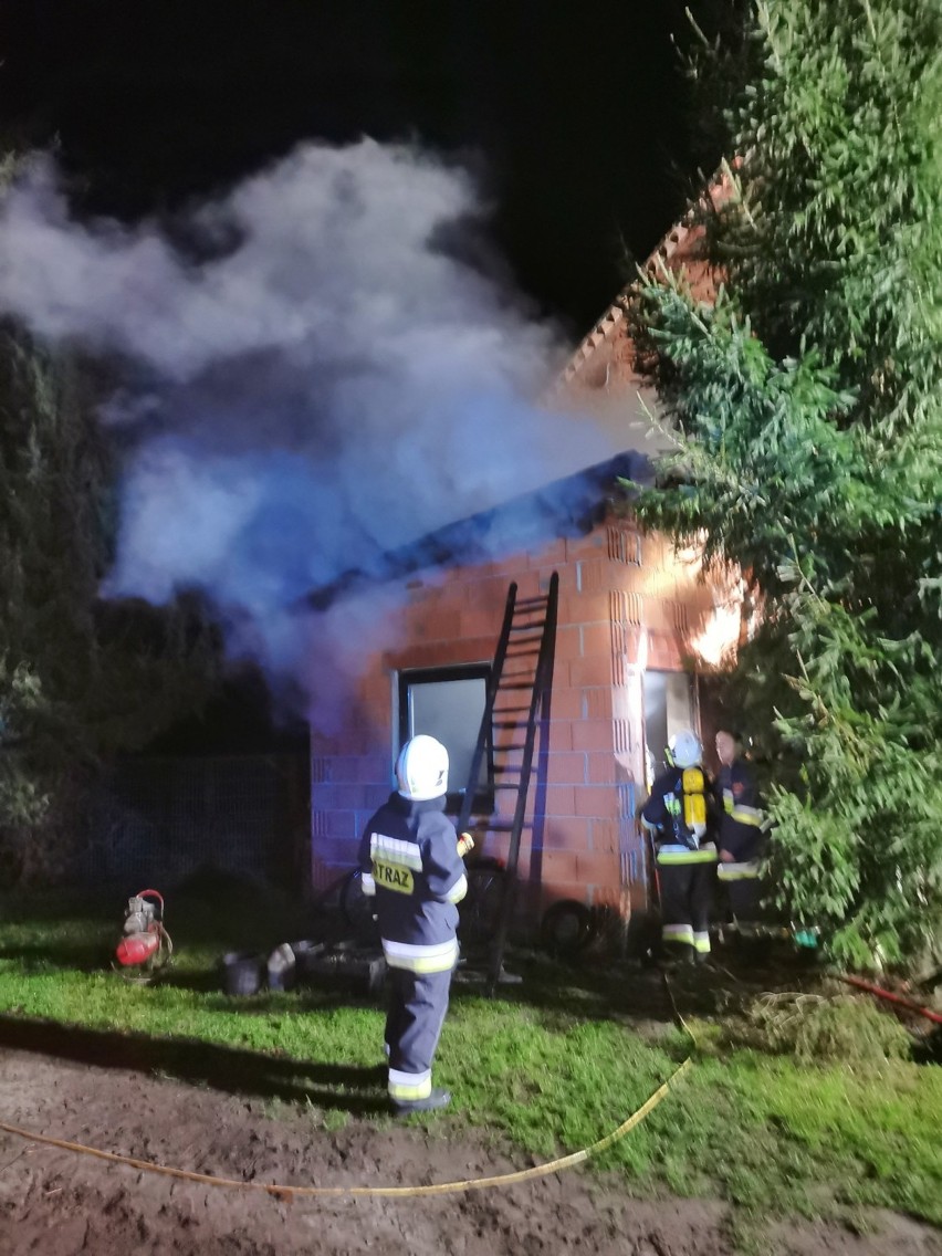 Pożar kotłowni wybuchł nad ranem [ZDJĘCIA]   