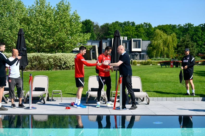 Opalenica. Lewandowski i Fabiański oficjalnie otworzyli basen w Hotelu Remes w Opalenicy 