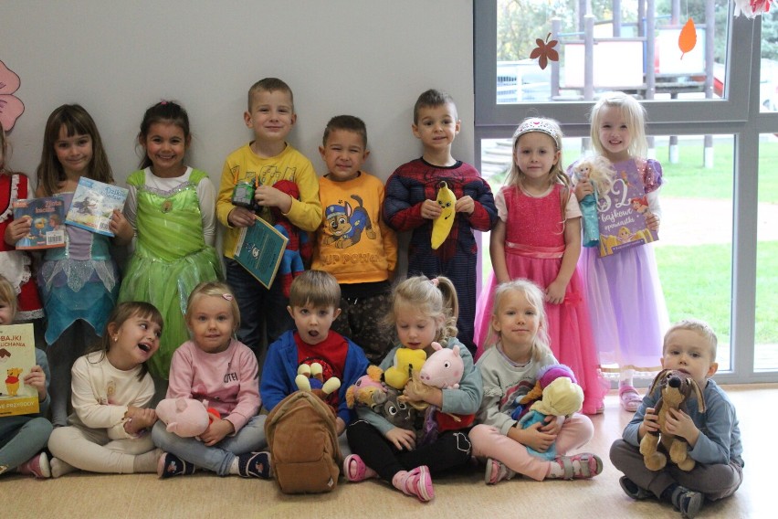 Przedszkolaki obchodziły Dzień Postaci z Bajek! Bajkowe zabawy w szamotulskim Przedszkolu Słoneczko