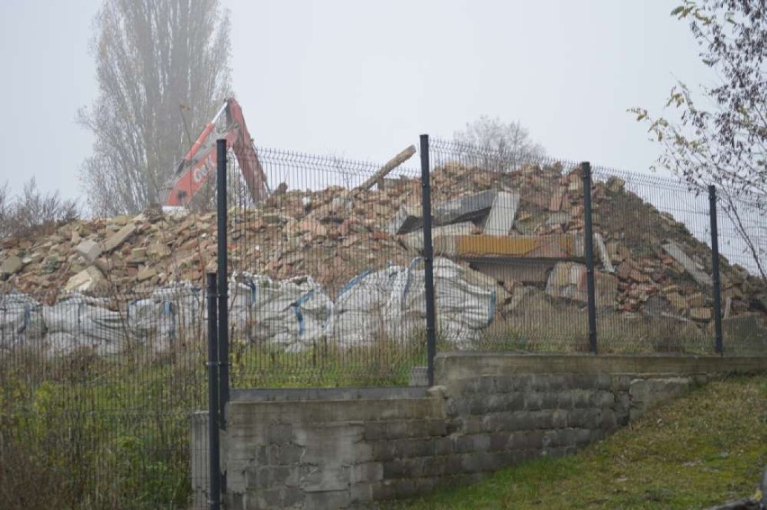 Budynek po dawnym szpitalu w Szamocinie został całkowicie rozebrany (ZDJĘCIA)