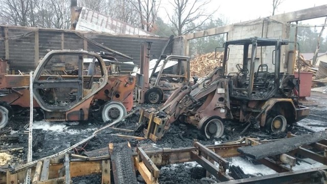Pożar tartaku w miejscowości Zaleśna koło Brzezin