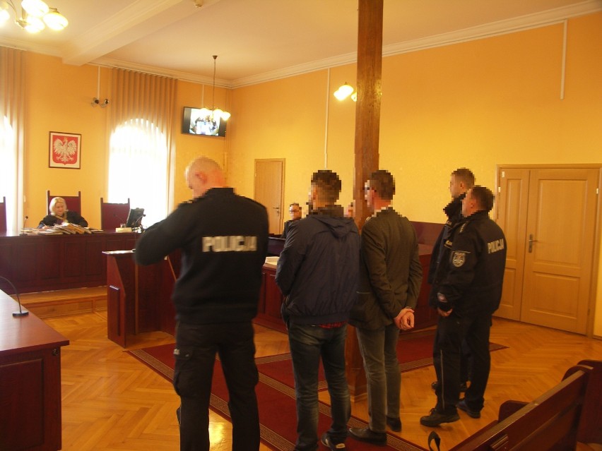 PROCES POLICJANTÓW: Według komendanta KPP Krotoszyn doszło do rażącego naruszenia dyscypliny służbowej [ZDJĘCIA]