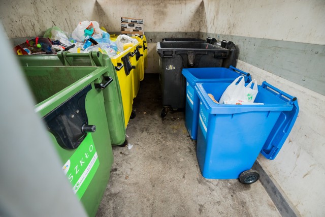 Uchwała o podwyżce opłat za wywóz śmieci w Przemyślu nie zdobyła wystarczającego poparcia radnych miejskich.