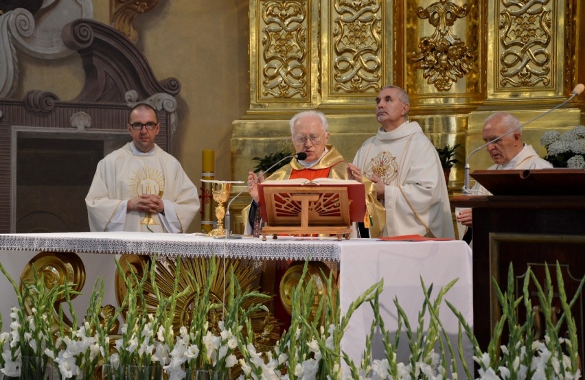 50-lecie święceń kapłańskich ojca Piotra Sasina, jezuity z...