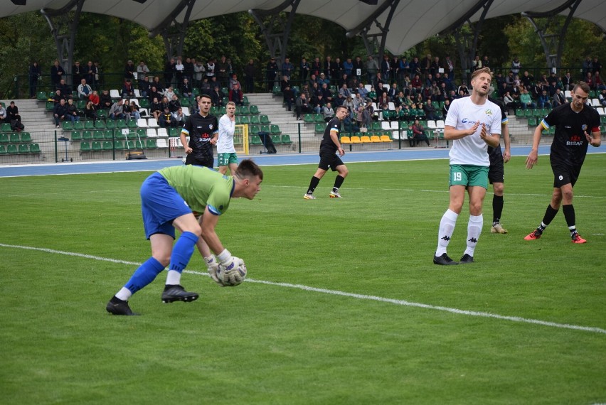 Warta Sieradz rozbija Stal Głowno 5:0