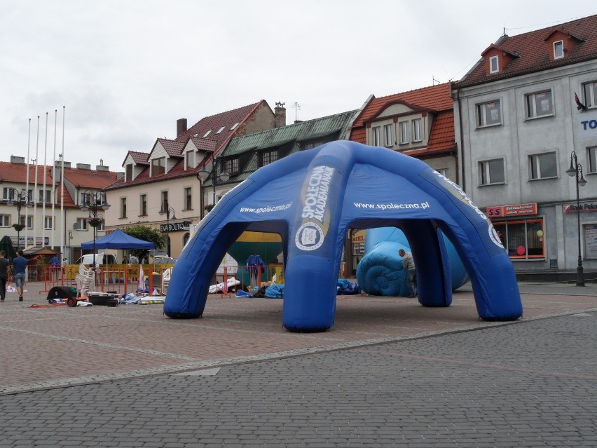 Wyścig Solidarności Żory 2013: Budowa na Rynku