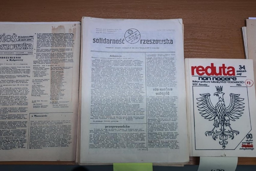 Biblioteka Uniwersytetu Rzeszowskiego zgromadziła wielki zbiór czasopism podziemnych i antykomunistycznych [WIDEO, ZDJĘCIA]