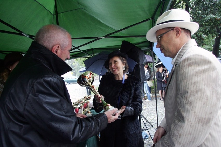 Rajd Pojazdów Zabytkowych w Legnickim Polu [ZDJĘCIA]