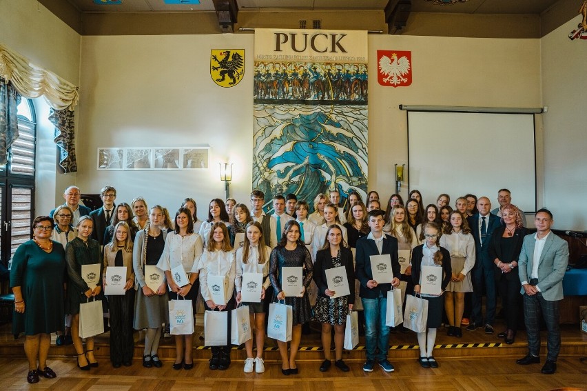 Uroczystość wręczenia stypendiów Rady Miasta Pucka na rok szkolny 2022/2023 - 29 września 2022 r.
